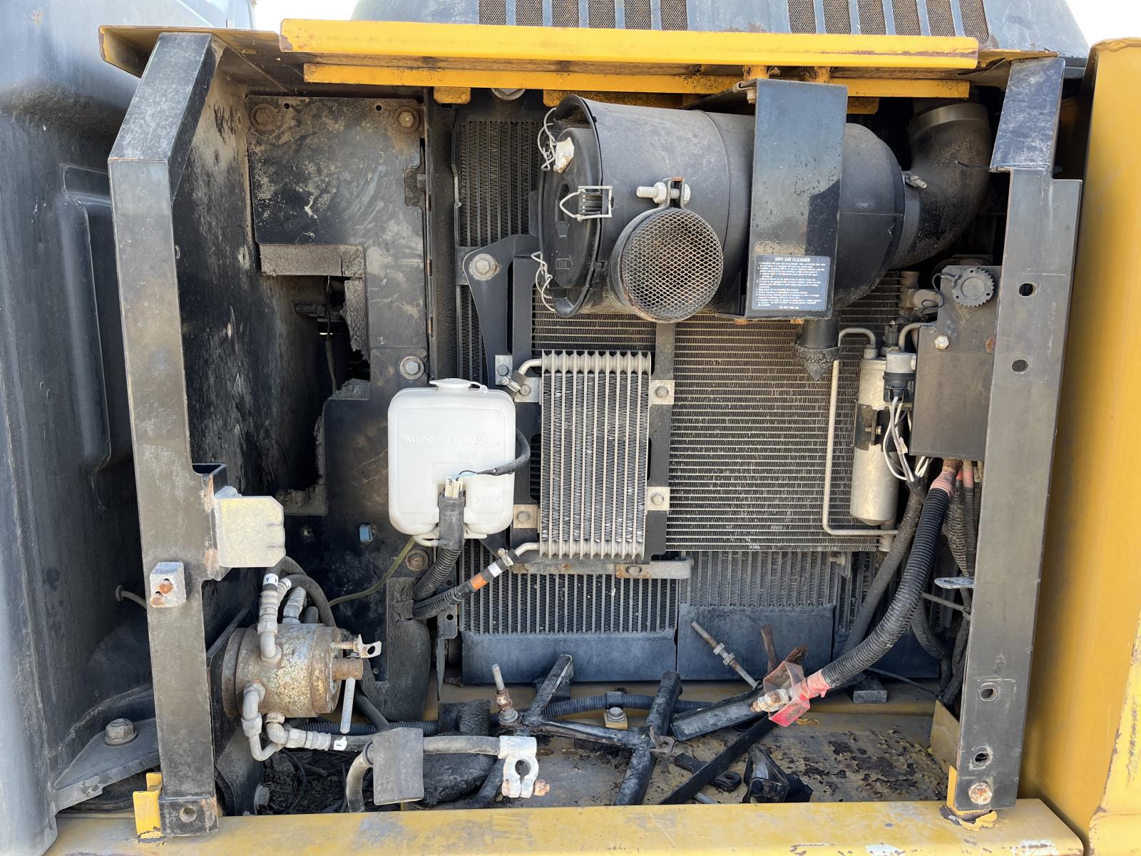 ./imagenes/INVOICE/2019/17959/EXCAVADORA JOHN DEERE 120D (9).JPG